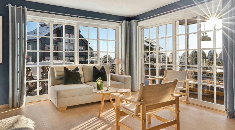 Guide to Cleaning and Maintaining Your Replacement Vinyl Window